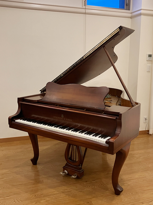スタインウェイ O-180CHP